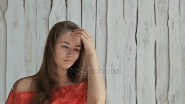 Portrait of pretty, young and sensual woman without make-up — Stock Video