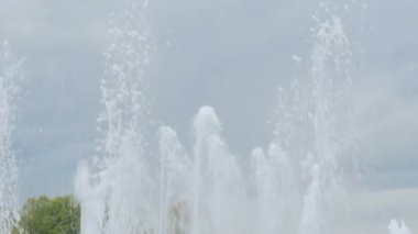 Su Çeşmesi'Streams