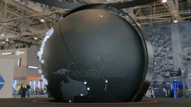 Dünyanın en büyük kümelenmelerle dönen modeli