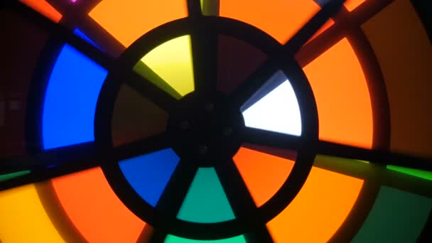 Cercles de rotation avec verres multicolores — Video