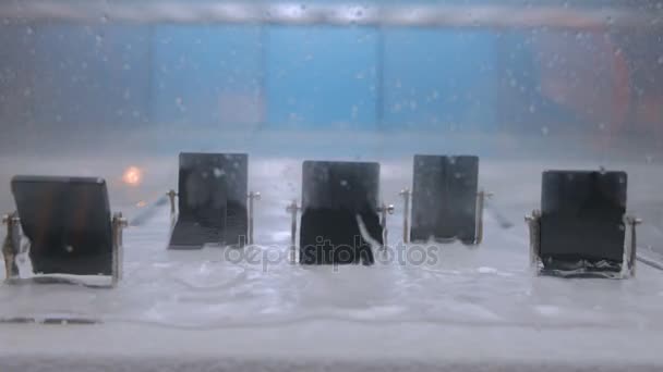 Generador de ondas de agua en el museo de tecnología — Vídeos de Stock