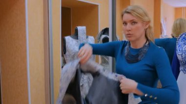 Model Atölyesi, yeni kıyafetlere Tasarımcısı