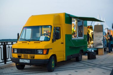 Dolgu üzerinde Gıda kamyon