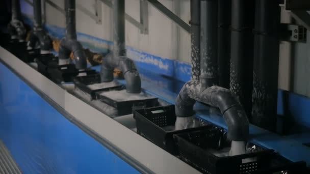 Завод очищення стічних вод. Процес фільтрації води — стокове відео