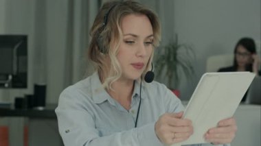 Bir sürü telefon görüşmeleri ile ilgili yoğun arama işleç