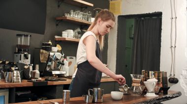 Latte sanat kahve Kupası barista kahve dükkanında tarafından yapılan