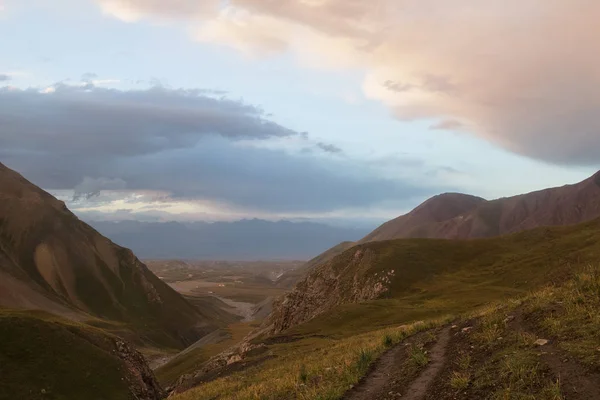 Asya dağ manzaraları