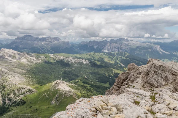 Valle de los Alpes italianos, Italia — Foto de Stock