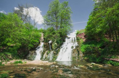 Chervonograd Ukrayna yakınındaki Dzhurin şelale