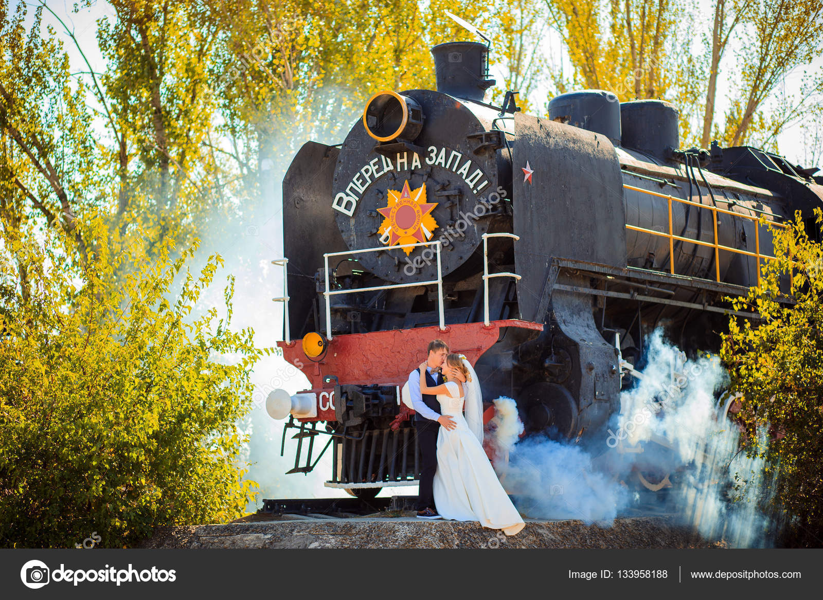 steam train wedding