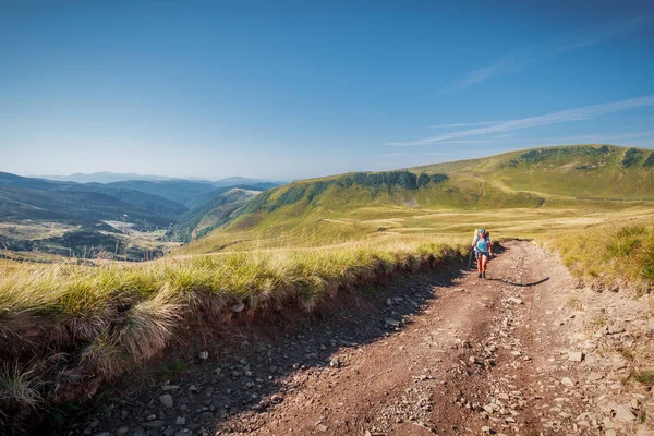 Mountain path hike — Stock Photo, Image