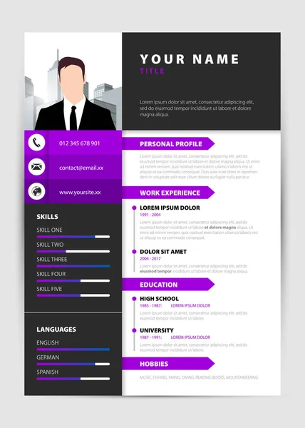 Persoonlijke CV. Moderne sjabloon in paarse stijl. Vector — Stockvector