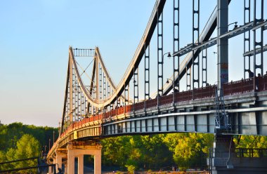 Kiev, Ukrayna Dinyeper Nehri köprüden Park