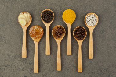 Rustik zemin üzerine Spa Ingredients.Variety bitkisel doğal