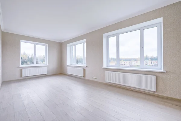 Intérieur vide dans la maison moderne — Photo