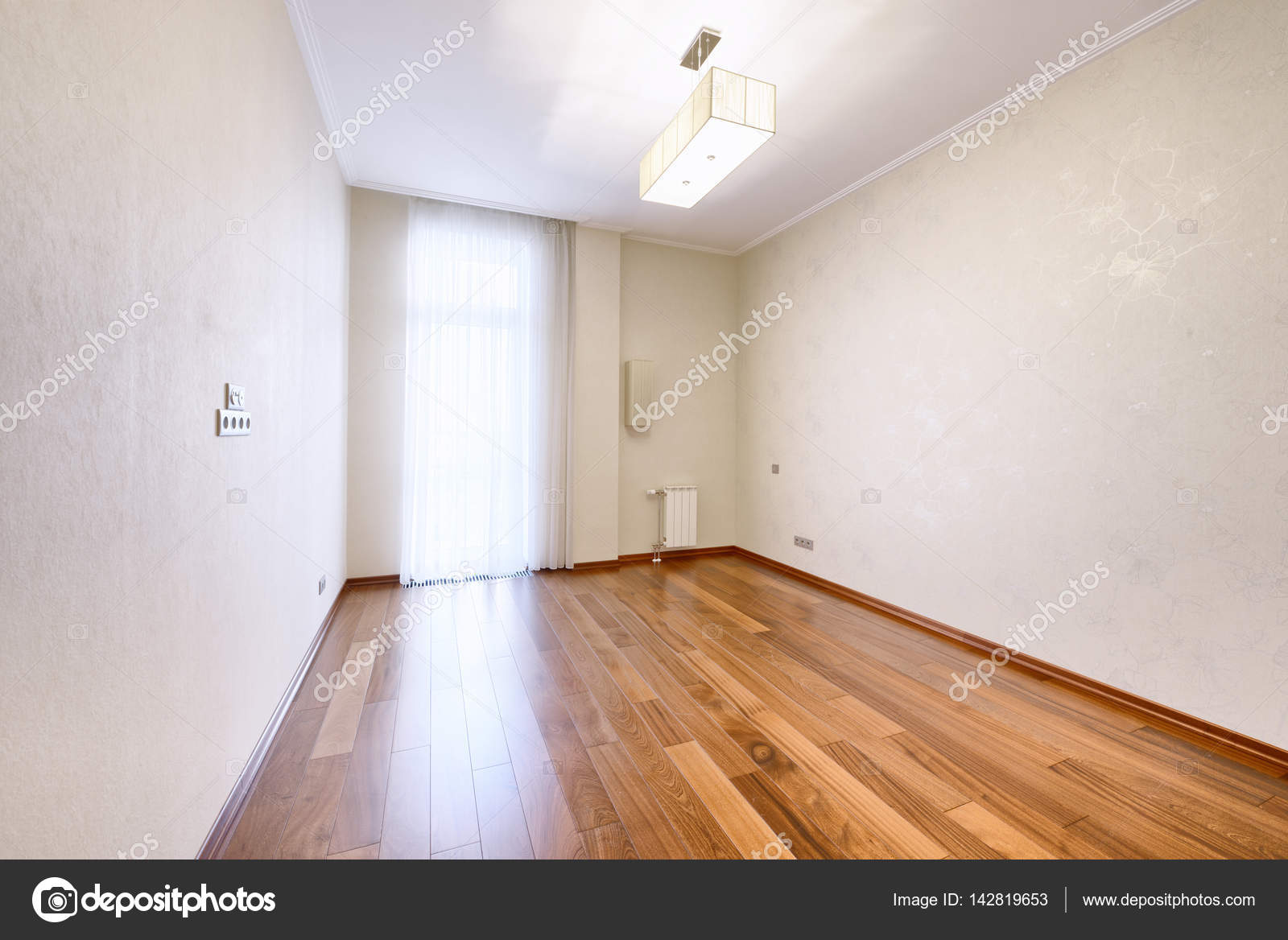 Empty interior in modern house Stock Photo by ©ovchinnikovfoto 142819653