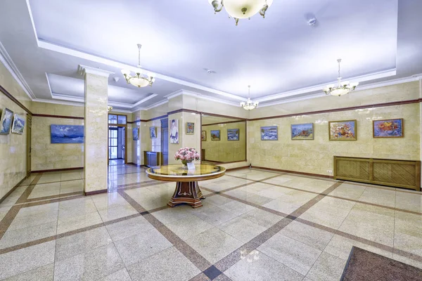 Belsőépítészeti lobby. — Stock Fotó