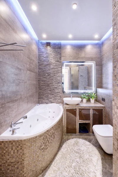 Interior design elegante bagno casa di lusso . — Foto Stock