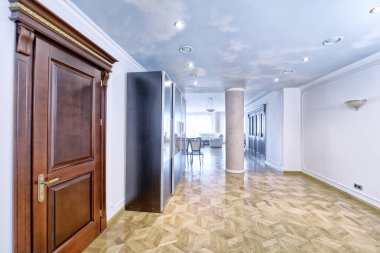 Rusya, Moskova - koridorda yeni bir daire iç tasarım.