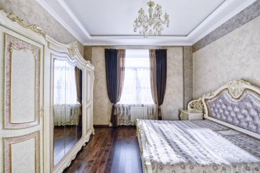 Çift Kişilik Yataklı şık yatak odası iç.