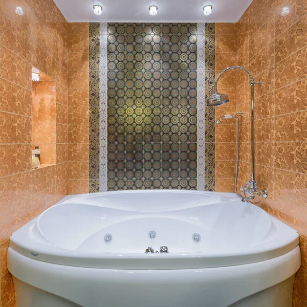 俄罗斯莫斯科现代室内浴室设计城市房地产 — 图库照片