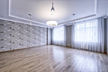 Boş evin iç yenilenmiştir.