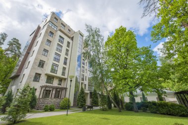 Modern apartmanın dış. Kentsel gerçek.