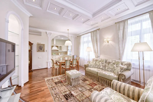 Intérieur Salon Dans Style Classique Dans Une Maison Moderne — Photo