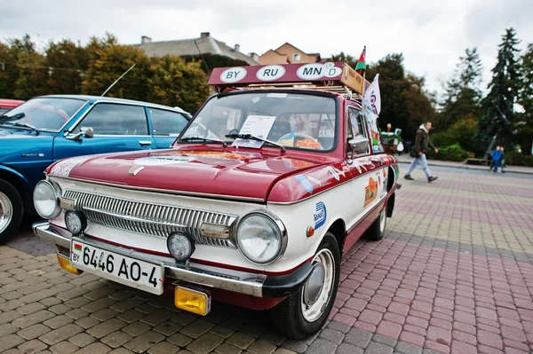 Tarnopol, Ukraine - Octobre 09, 2016 : Classic voiture rétro ZAZ Zapo — Photo