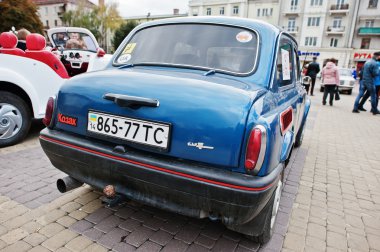 Tarnopol, Ukrayna - 09 Ekim 2016: Klasik retro araba Zaz Zapo
