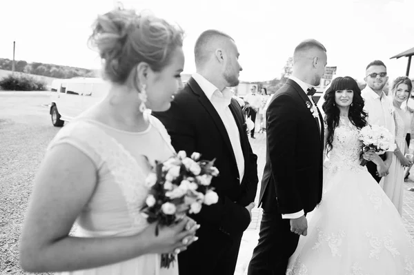 結婚式のカップル、最高のブライド マン背景結婚式 — ストック写真