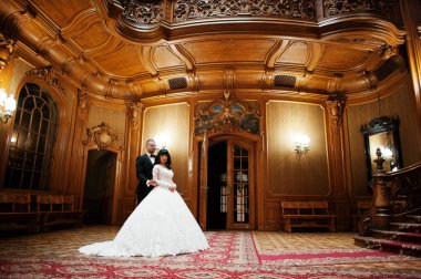 Harika düğün kapalı zengin Kraliyet Oda klasik woode ile