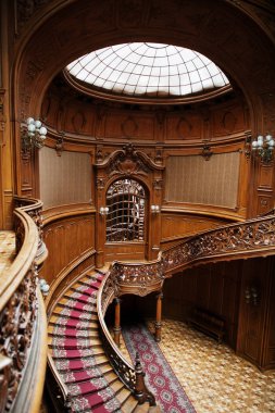 Lviv, Ukrayna - 8 Ocak 2017: Kraliyet Sarayı ahşap tasarımı ile