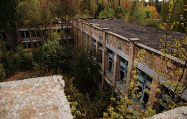 Chernobyl dışlama bölgesi ile terk edilmiş pripyat şehir zo Harabeleri