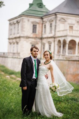 Onların mutlu düğün günü arka plan eski sevgi dolu düğün çifte 