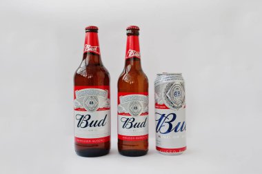 Düsseldorf, Almanya - 18 Şubat 2017: Üç şişe bira B