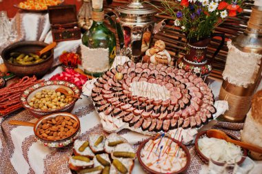 Sosis düğün Resepsiyon masasında farklı türleri.