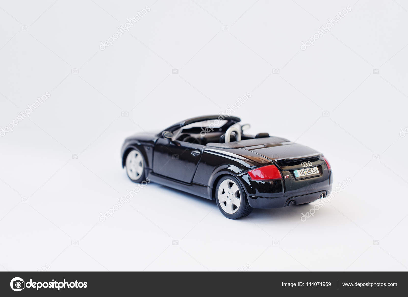 red audi toy car