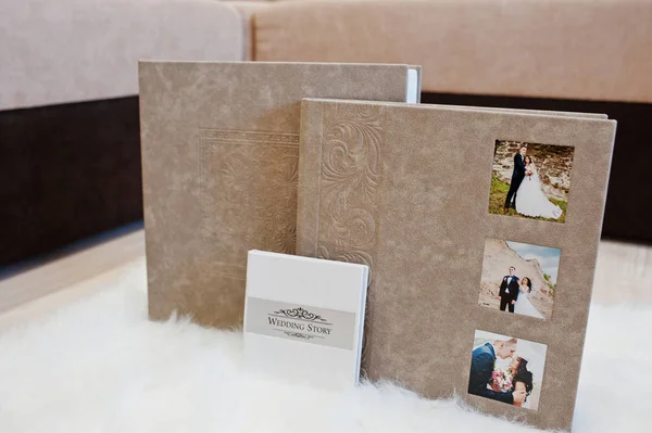 Elegant gray brown and white leather wedding book or album. — Stock Photo, Image