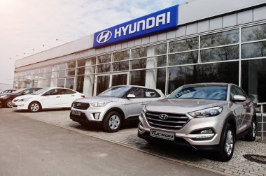 Kiev, Ukrayna - 22 Mart 2017: Yeni Hyundai Tucson, Creta, Accen