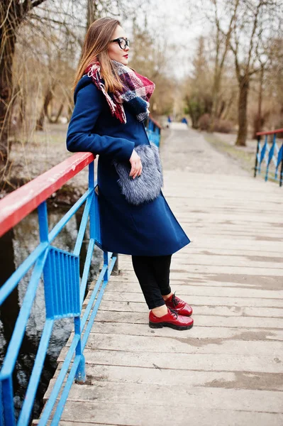 Young hipster girl wear on coat,scarf and glasses stay on small — Stock Photo, Image