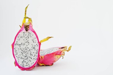 Egzotik meyve pitaya ya da pitahaya, dragon meyve (Hylocereus undatu