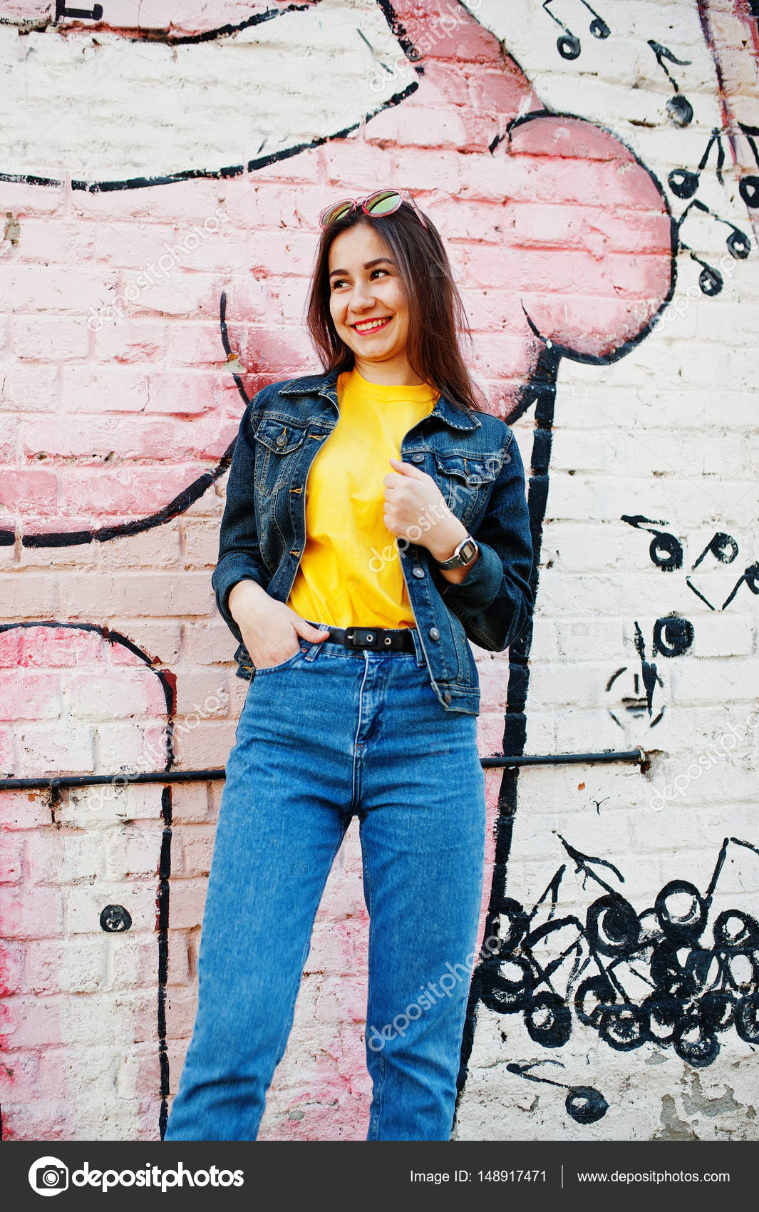 girl wear jeans and shirt