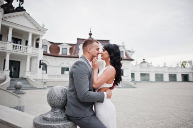 Evlilik yıldönümü ve marri genç moda güzel Çift