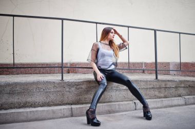 Bak beyaz gömlek, Siyah şeffaf kıyafetler moda kadın