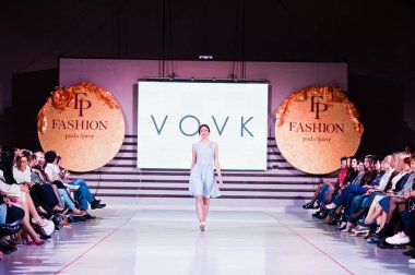 Ternopil, Ukrayna - 12 Mayıs 2017: Giyim Eşyası moda modelleri