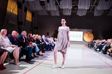 Ternopil, Ukrayna - 12 Mayıs 2017: Giyim Eşyası moda modelleri