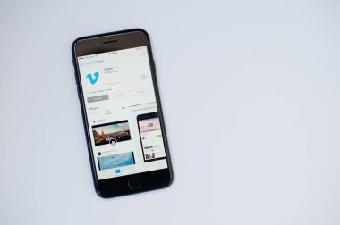 Kiev, Ukrayna - Temmuz 11,2017: Vimeo daha ile Apple iphone 7