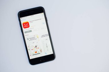 Kiev, Ukrayna - Temmuz 11,2017: Apple iphone 7 Aliexpress Uygula