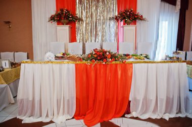 İnanılmaz görünümlü lezzetli yemekleri düğün Ziyafet üzerinde.